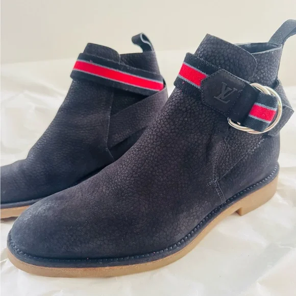 Louis Vuitton Leather Ankle Boots for men size 6 GUC